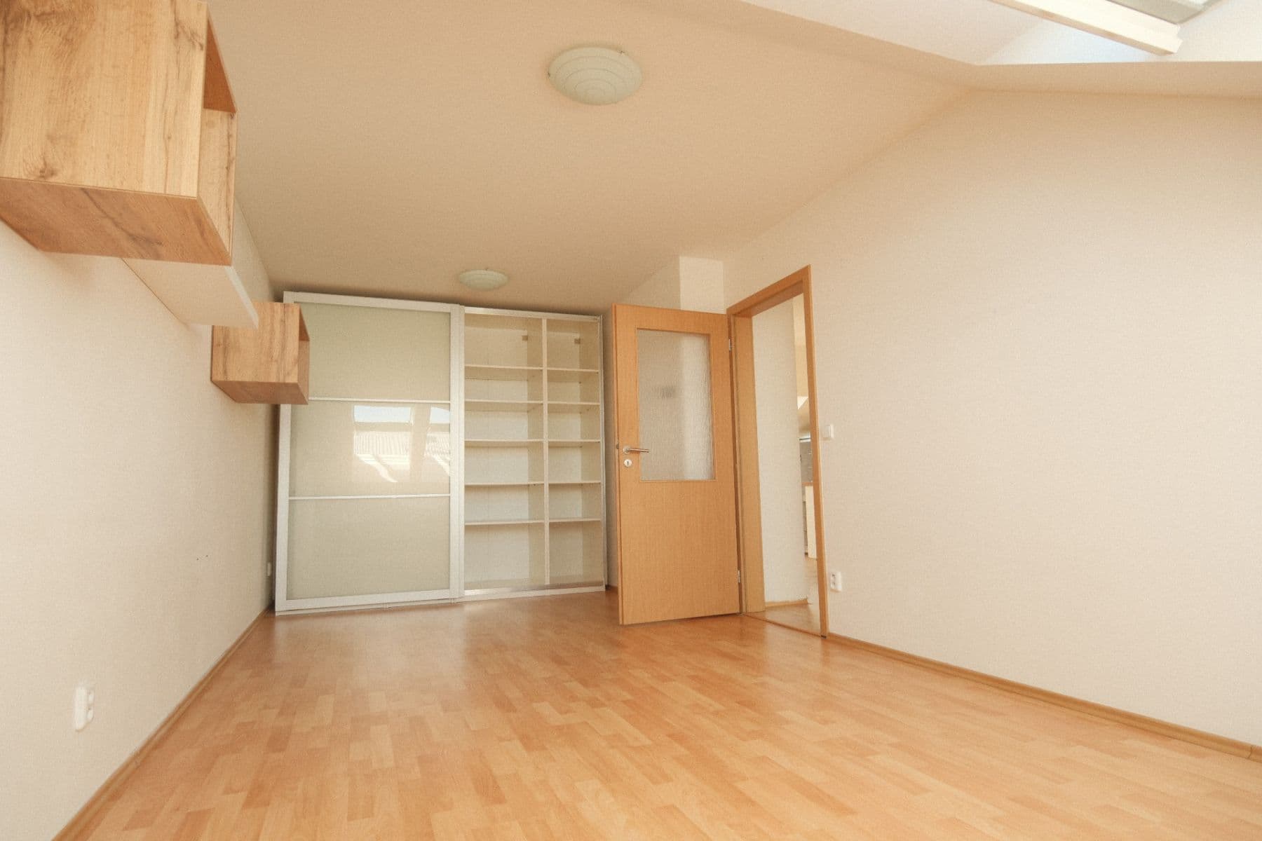 Pronájem bytu 2+1 54 m², Ponětovická, Brno, Jihomoravský kraj Pronájem bytu 2+1 54 m², Ponětovická, Brno, Jihomoravský kraj