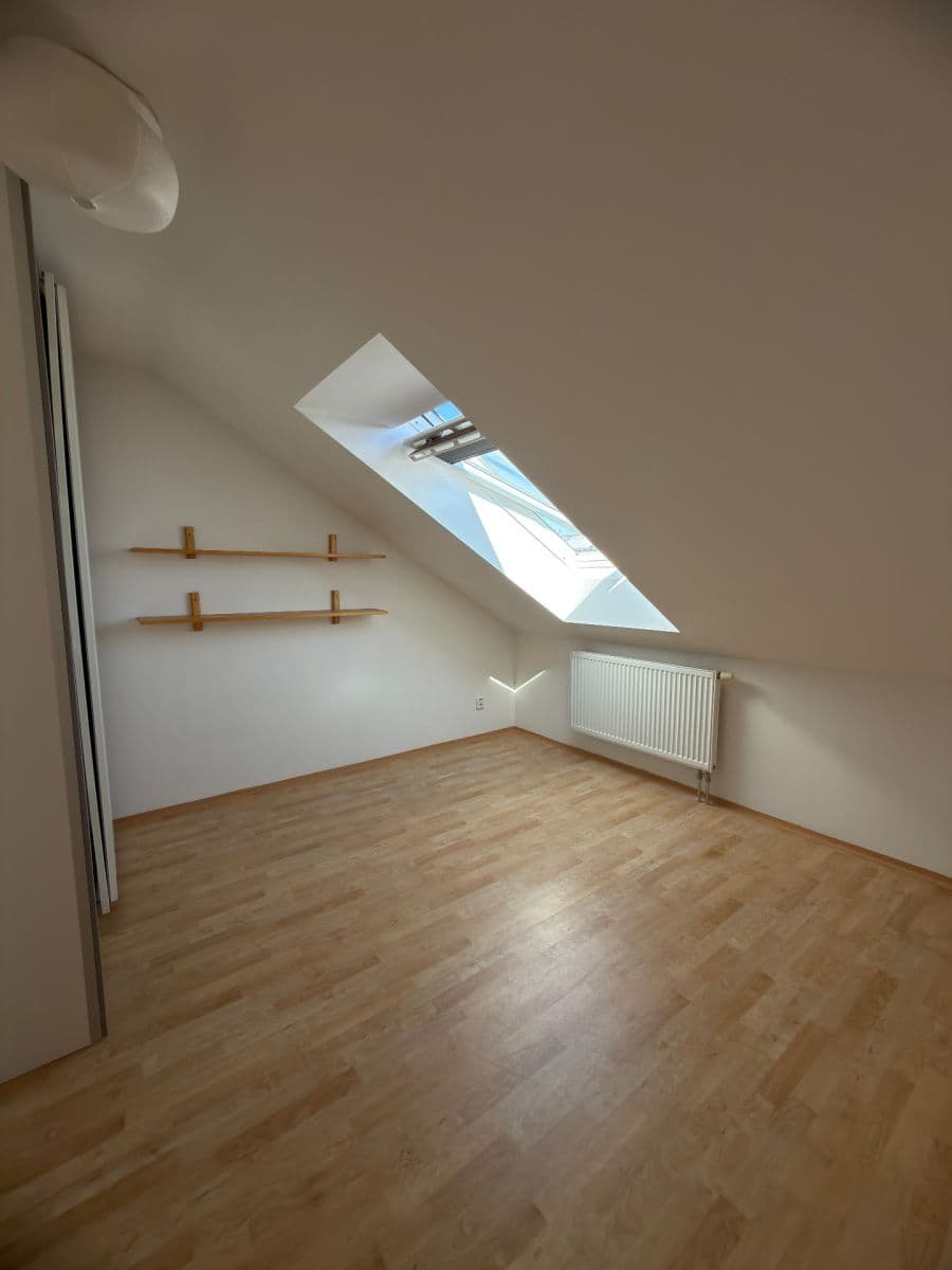Pronájem bytu 2+1 54 m², Ponětovická, Brno, Jihomoravský kraj Pronájem bytu 2+1 54 m², Ponětovická, Brno, Jihomoravský kraj