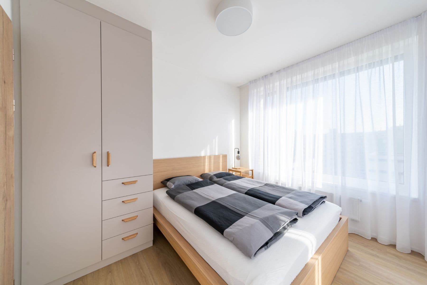 Pronájem bytu 3+1 65 m², U Pergamenky, Praha, Praha Pronájem bytu 3+1 65 m², U Pergamenky, Praha, Praha