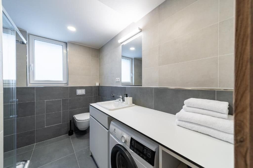 Pronájem bytu 1+kk 40 m², Vrbenského, Praha, Praha Pronájem bytu 1+kk 40 m², Vrbenského, Praha, Praha