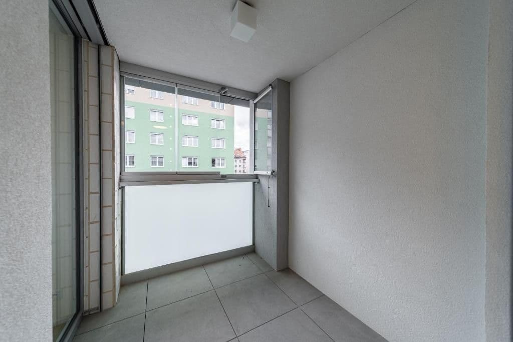 Pronájem bytu 1+kk 40 m², Vrbenského, Praha, Praha Pronájem bytu 1+kk 40 m², Vrbenského, Praha, Praha