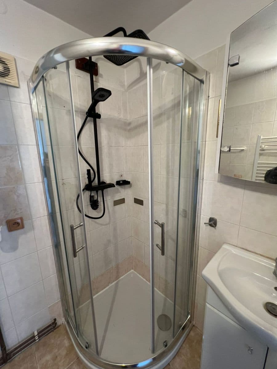Pronájem domu 110 m², pozemek 470 m², Určice, Olomoucký kraj Pronájem domu 110 m², pozemek 470 m², Určice, Olomoucký kraj