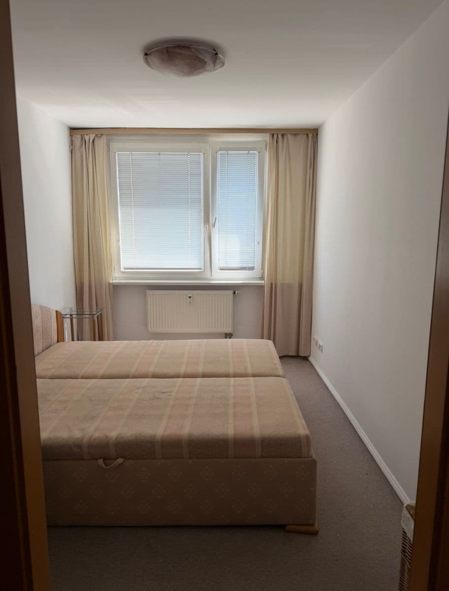 Pronájem bytu 2+kk 44 m², Na Rovnosti, Praha, Praha Pronájem bytu 2+kk 44 m², Na Rovnosti, Praha, Praha