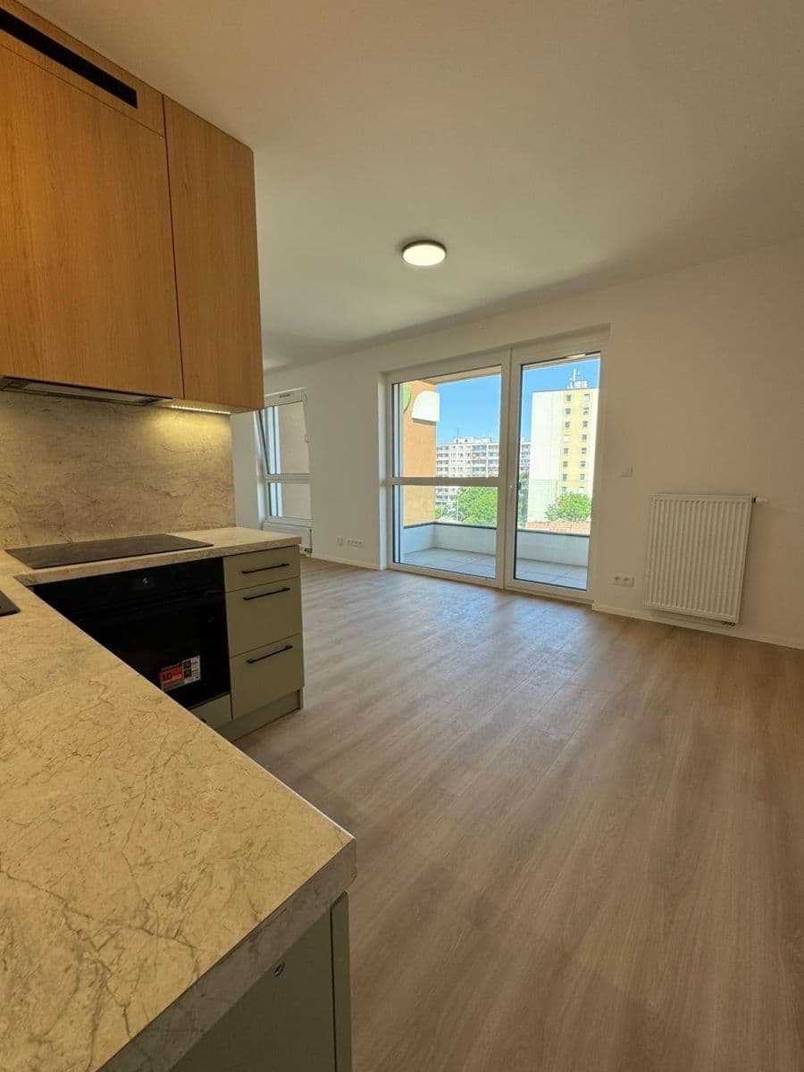 Pronájem bytu 1+kk 43 m², Arnošta Valenty, Praha, Praha Pronájem bytu 1+kk 43 m², Arnošta Valenty, Praha, Praha