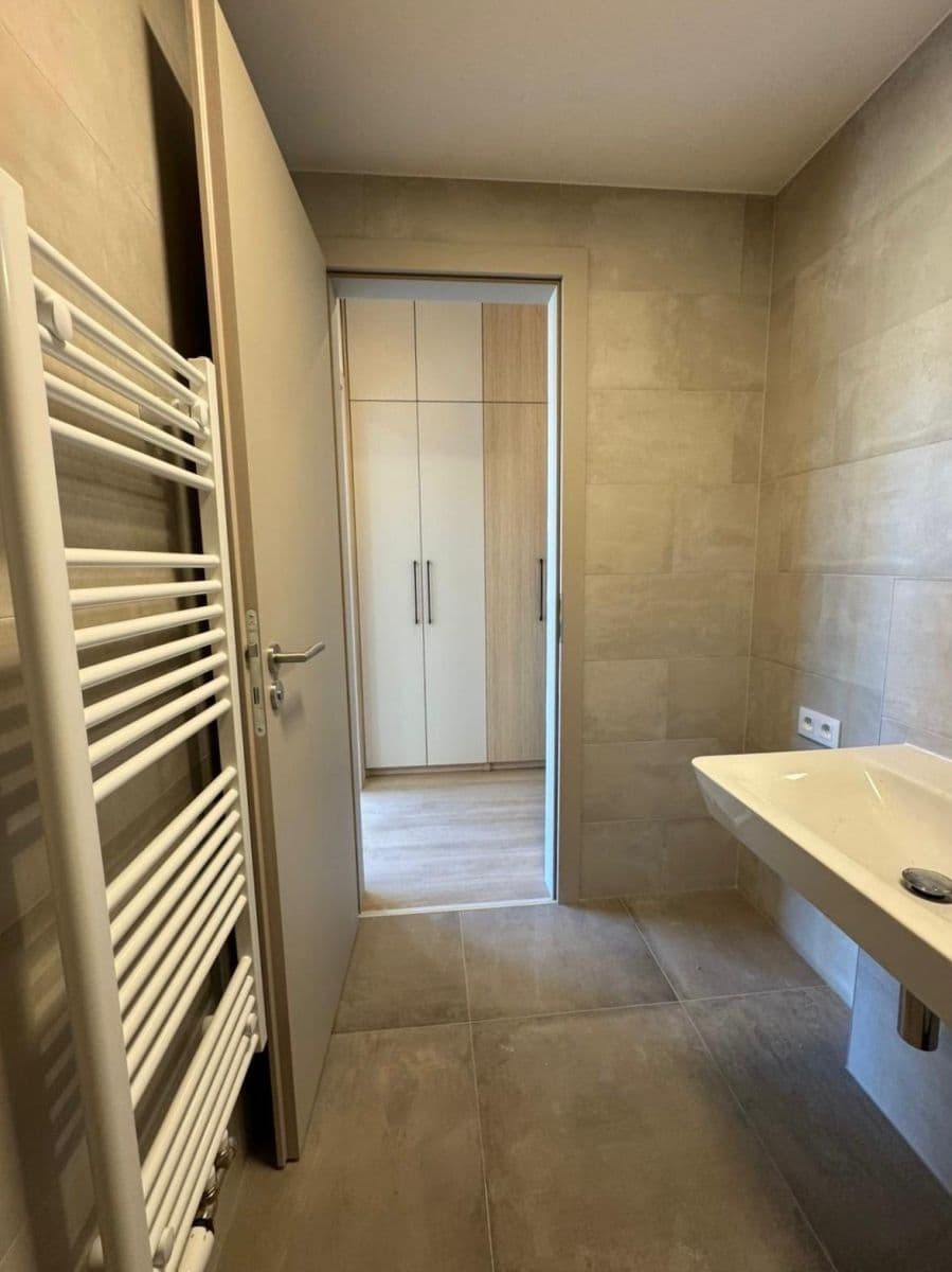 Pronájem bytu 1+kk 43 m², Arnošta Valenty, Praha, Praha Pronájem bytu 1+kk 43 m², Arnošta Valenty, Praha, Praha