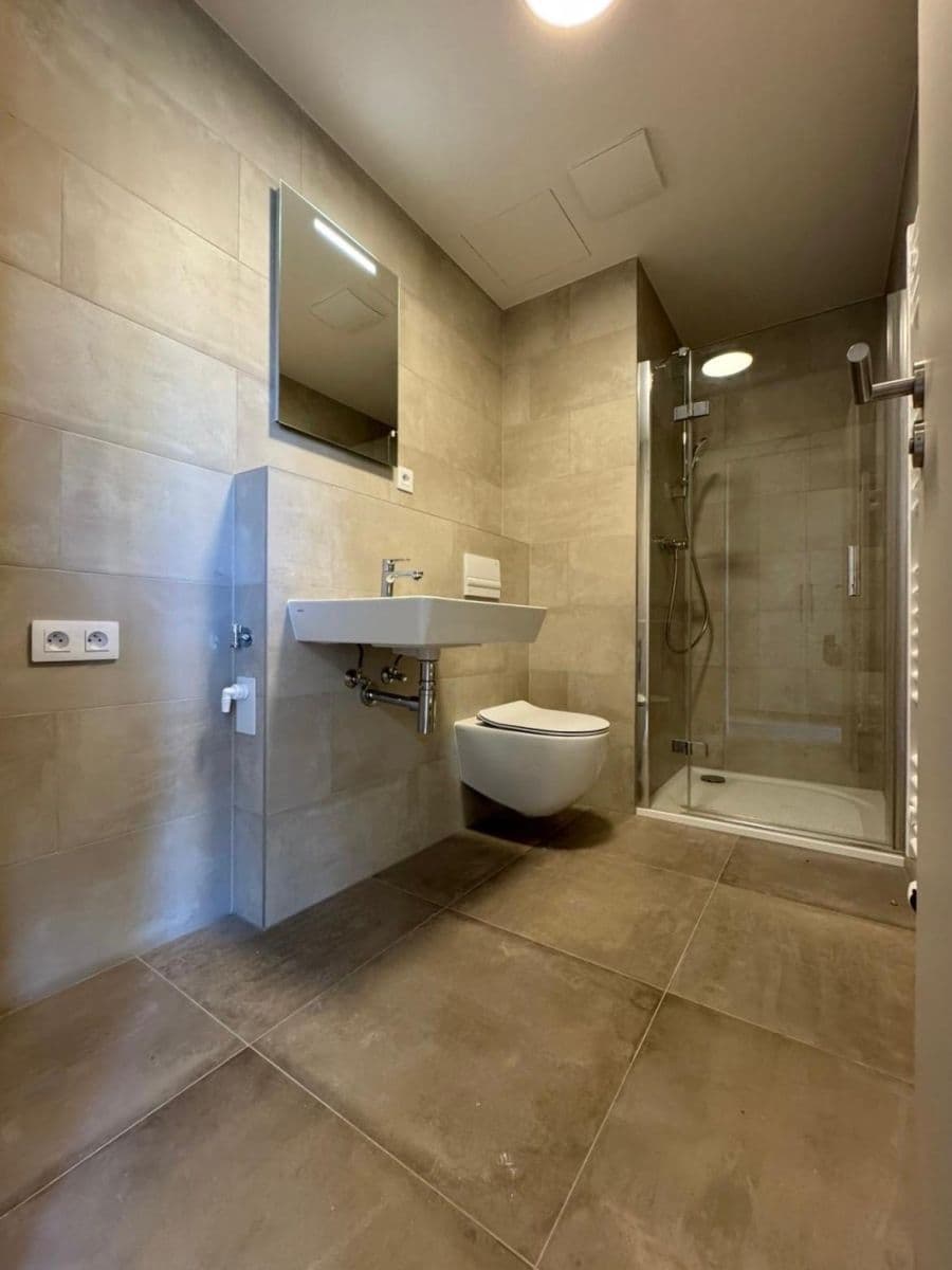 Pronájem bytu 1+kk 43 m², Arnošta Valenty, Praha, Praha Pronájem bytu 1+kk 43 m², Arnošta Valenty, Praha, Praha