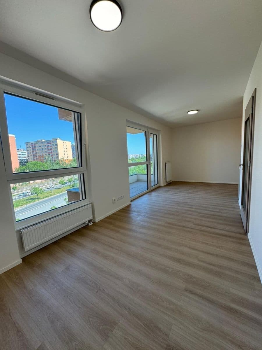 Pronájem bytu 1+kk 43 m², Arnošta Valenty, Praha, Praha Pronájem bytu 1+kk 43 m², Arnošta Valenty, Praha, Praha
