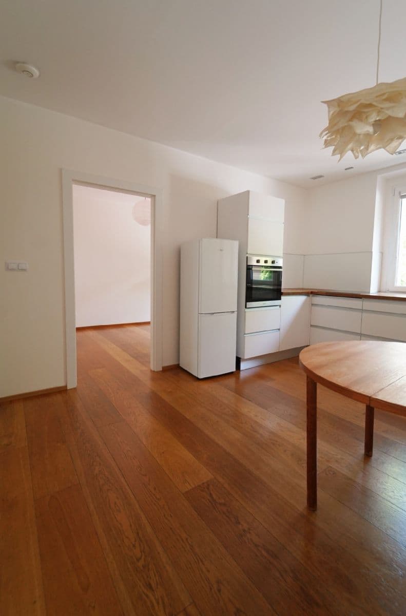 Pronájem bytu 2+1 57 m², náměstí Josefa Machka, Praha, Praha Pronájem bytu 2+1 57 m², náměstí Josefa Machka, Praha, Praha