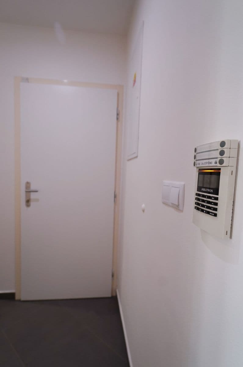 Pronájem bytu 2+1 57 m², náměstí Josefa Machka, Praha, Praha Pronájem bytu 2+1 57 m², náměstí Josefa Machka, Praha, Praha