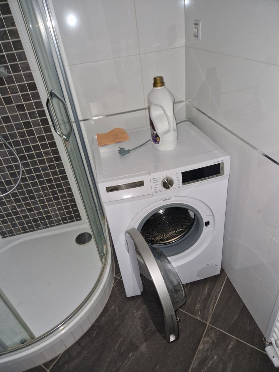 Pronájem bytu 1+kk 40 m², Vojenova, Praha, Praha Pronájem bytu 1+kk 40 m², Vojenova, Praha, Praha