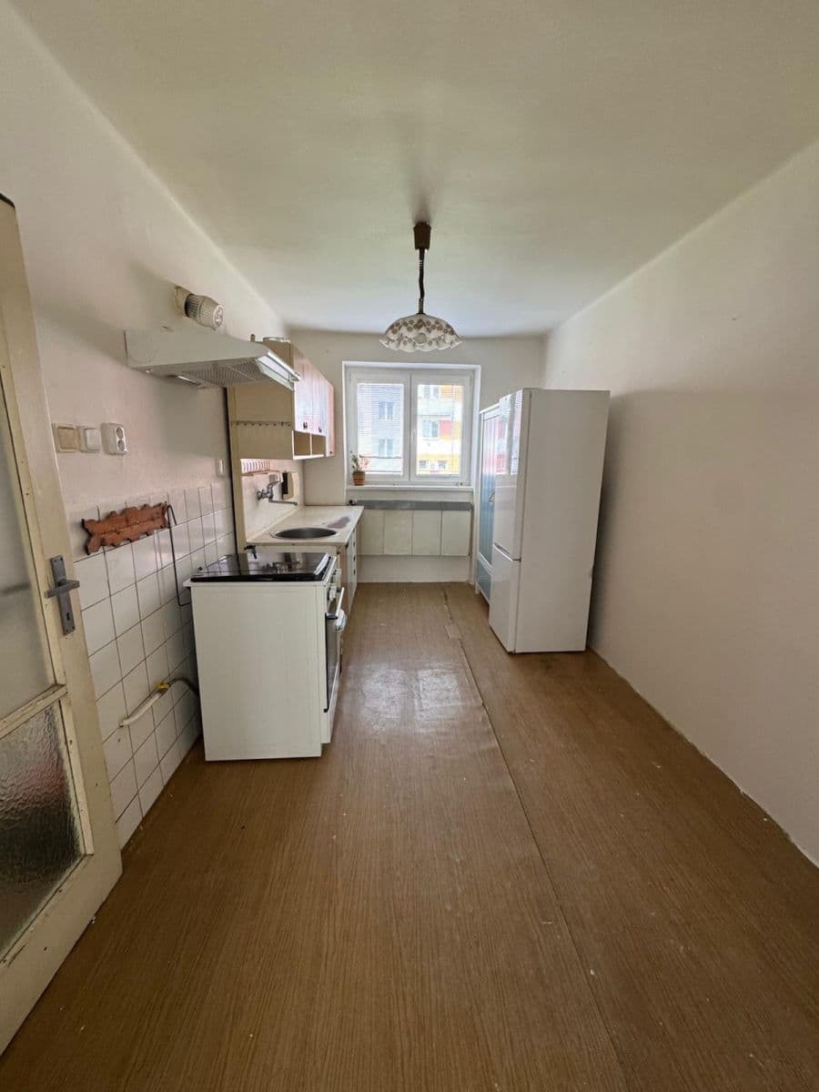 Prodej bytu 2+1 66 m², Okružní, Lovosice, Ústecký kraj Prodej bytu 2+1 66 m², Okružní, Lovosice, Ústecký kraj