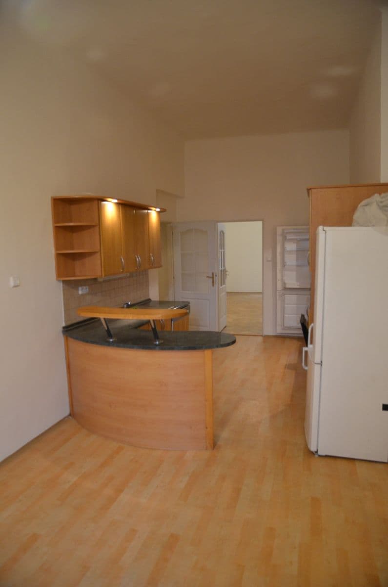 Pronájem bytu 3+1 110 m², Navrátilova, Praha, Praha Pronájem bytu 3+1 110 m², Navrátilova, Praha, Praha