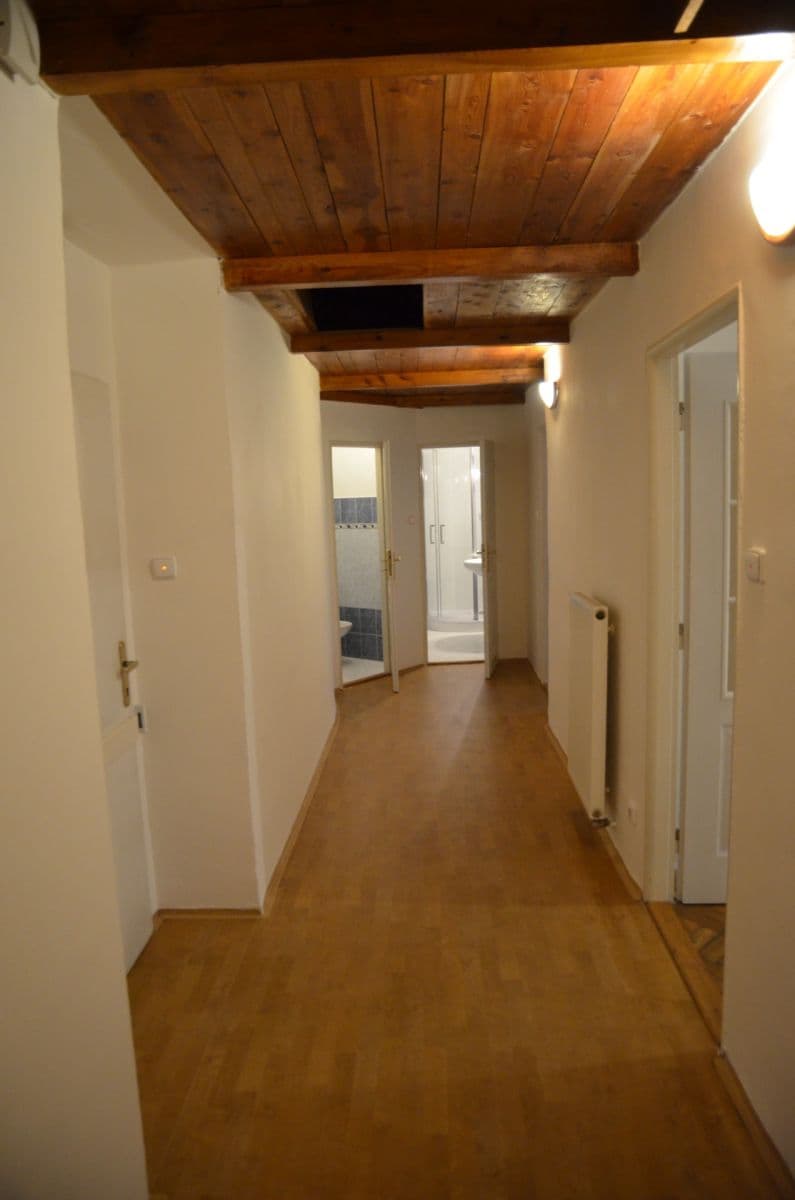 Pronájem bytu 3+1 110 m², Navrátilova, Praha, Praha Pronájem bytu 3+1 110 m², Navrátilova, Praha, Praha