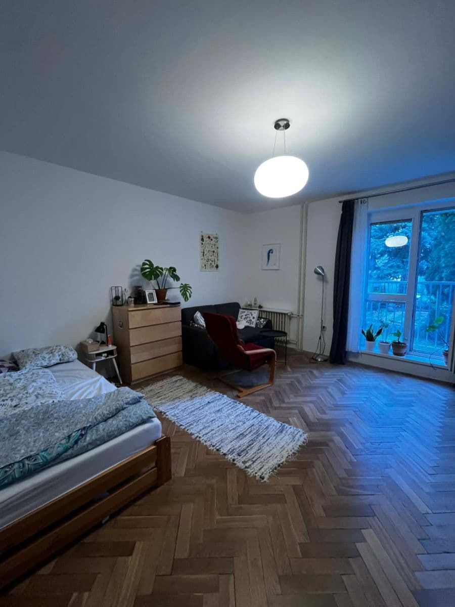 Pronájem bytu 1+1 39 m², náměstí SNP, Brno, Jihomoravský kraj Pronájem bytu 1+1 39 m², náměstí SNP, Brno, Jihomoravský kraj