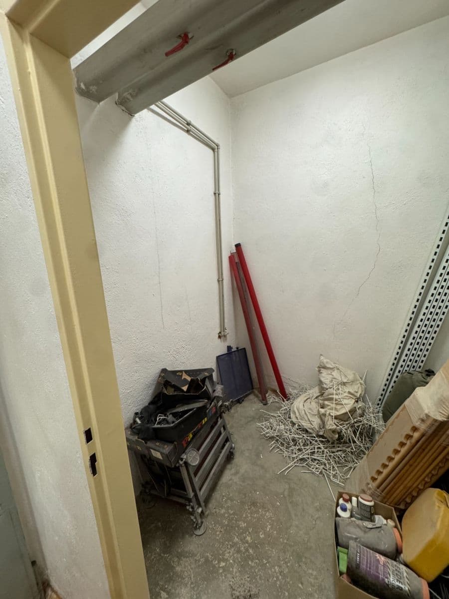 Pronájem nebytového prostoru 24 m², Brechtova, Praha, Praha Pronájem nebytového prostoru 24 m², Brechtova, Praha, Praha