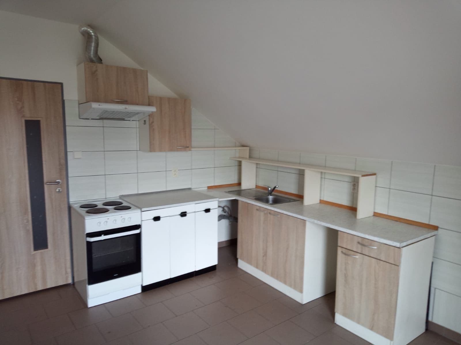 Pronájem bytu 1+1 45 m², tř. Čs. odboje, Chrást, Plzeňský kraj Pronájem bytu 1+1 45 m², tř. Čs. odboje, Chrást, Plzeňský kraj