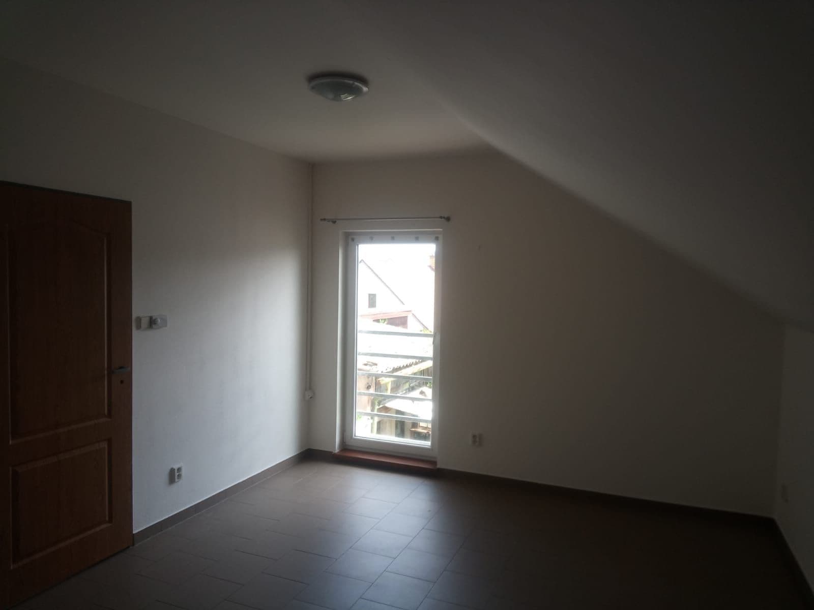 Pronájem bytu 1+1 45 m², tř. Čs. odboje, Chrást, Plzeňský kraj Pronájem bytu 1+1 45 m², tř. Čs. odboje, Chrást, Plzeňský kraj