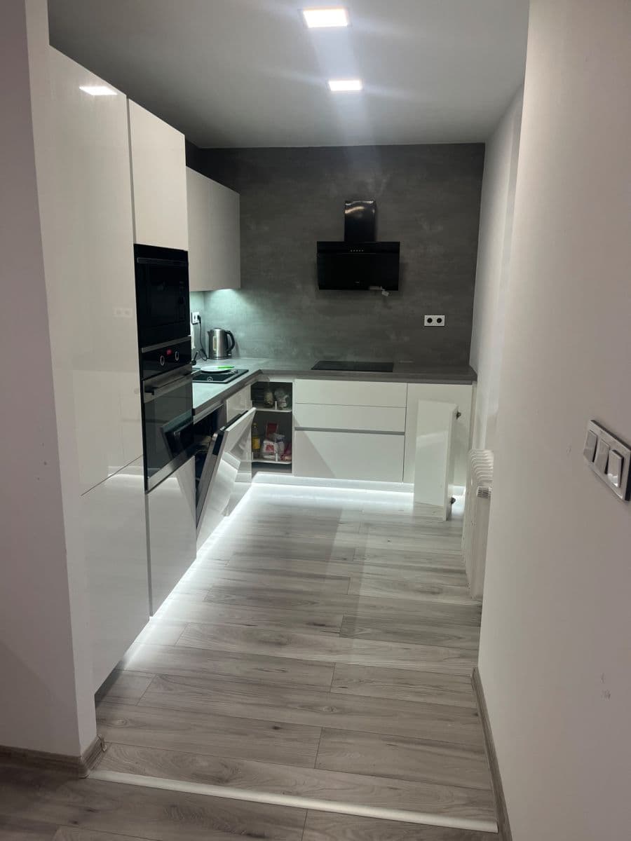 Prodej bytu 2+kk 60 m², Ukrajinská, Ostrava, Moravskoslezský kraj Prodej bytu 2+kk 60 m², Ukrajinská, Ostrava, Moravskoslezský kraj