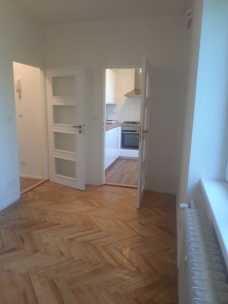 Pronájem bytu 1+1 43 m², Na Petřinách, Praha, Praha Pronájem bytu 1+1 43 m², Na Petřinách, Praha, Praha