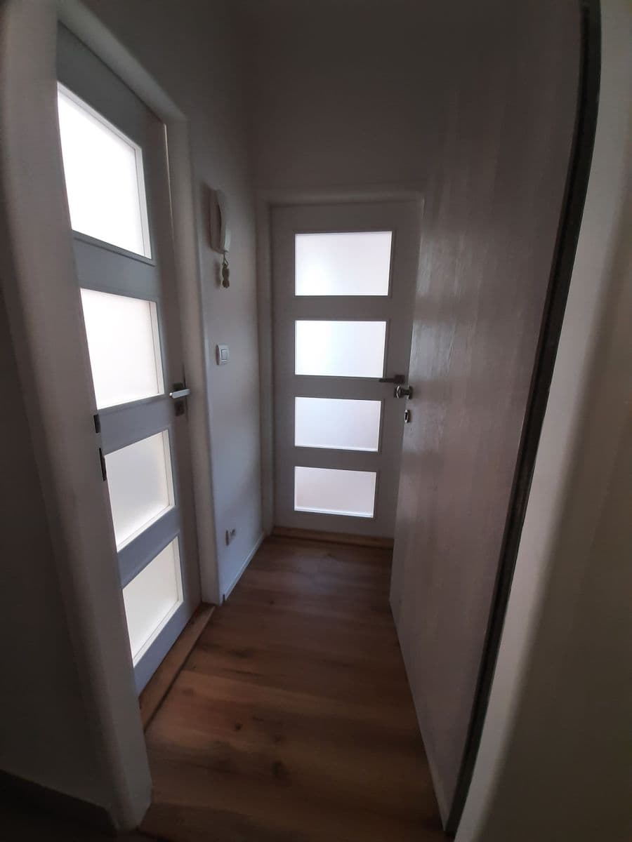 Pronájem bytu 1+1 43 m², Na Petřinách, Praha, Praha Pronájem bytu 1+1 43 m², Na Petřinách, Praha, Praha