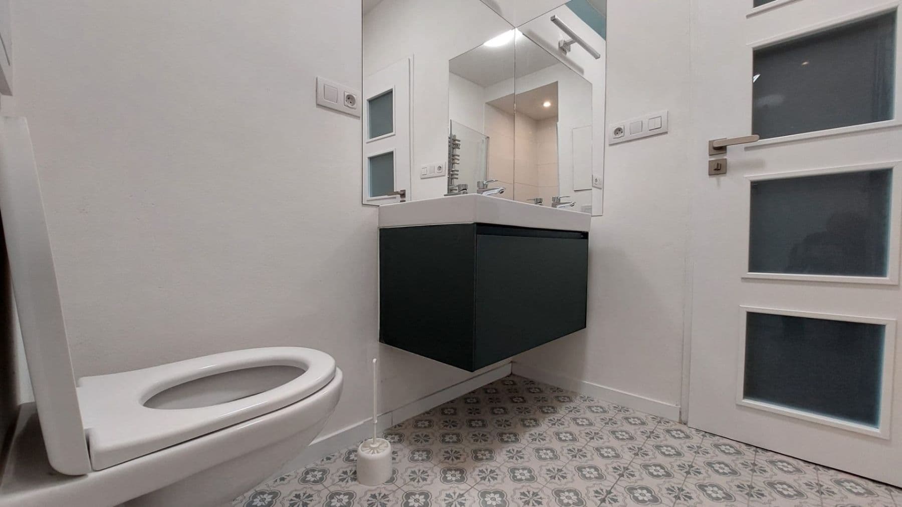 Pronájem bytu 1+1 43 m², Na Petřinách, Praha, Praha Pronájem bytu 1+1 43 m², Na Petřinách, Praha, Praha