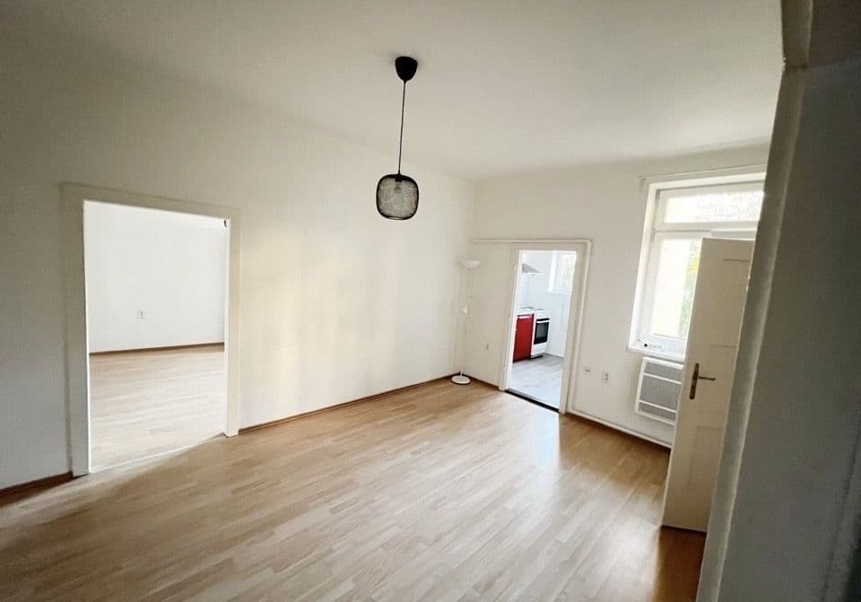 Pronájem bytu 2+1 43 m², Francouzská, Brno, Jihomoravský kraj Pronájem bytu 2+1 43 m², Francouzská, Brno, Jihomoravský kraj