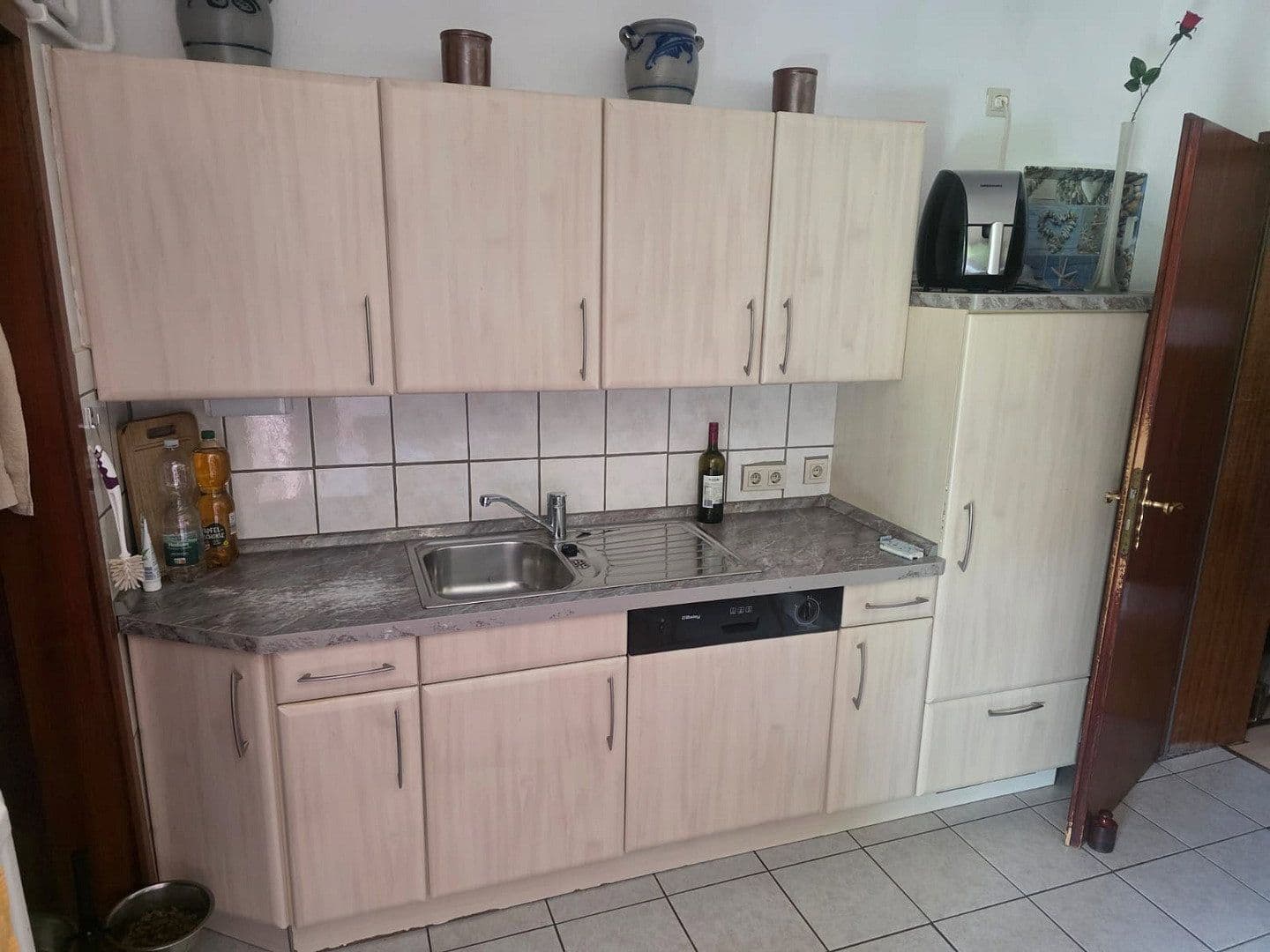Prodej domu 250 m², pozemek 1.531 m², Berliner Straße 73a, Hann. Münden, Dolní Sasko Prodej domu 250 m², pozemek 1.531 m², Berliner Straße 73a, Hann. Münden, Dolní Sasko