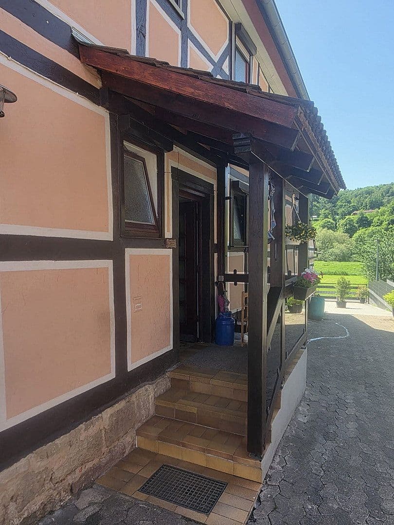 Prodej domu 250 m², pozemek 1.531 m², Berliner Straße 73a, Hann. Münden, Dolní Sasko Prodej domu 250 m², pozemek 1.531 m², Berliner Straße 73a, Hann. Münden, Dolní Sasko