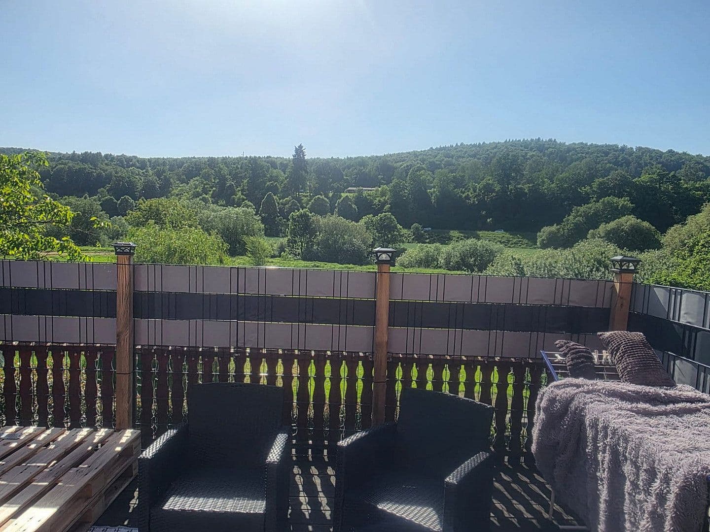 Prodej domu 250 m², pozemek 1.531 m², Berliner Straße 73a, Hann. Münden, Dolní Sasko Prodej domu 250 m², pozemek 1.531 m², Berliner Straße 73a, Hann. Münden, Dolní Sasko