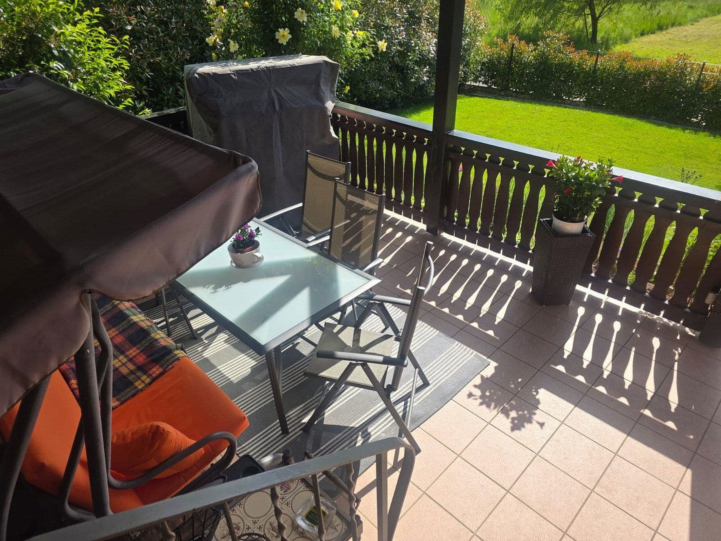 Prodej domu 250 m², pozemek 1.531 m², Berliner Straße 73a, Hann. Münden, Dolní Sasko Prodej domu 250 m², pozemek 1.531 m², Berliner Straße 73a, Hann. Münden, Dolní Sasko