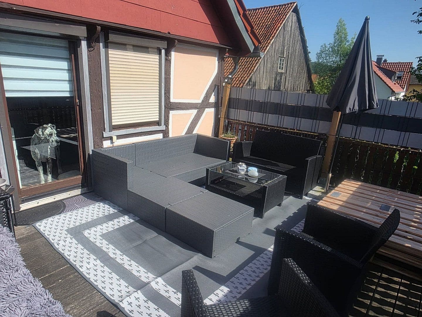 Prodej domu 250 m², pozemek 1.531 m², Berliner Straße 73a, Hann. Münden, Dolní Sasko Prodej domu 250 m², pozemek 1.531 m², Berliner Straße 73a, Hann. Münden, Dolní Sasko