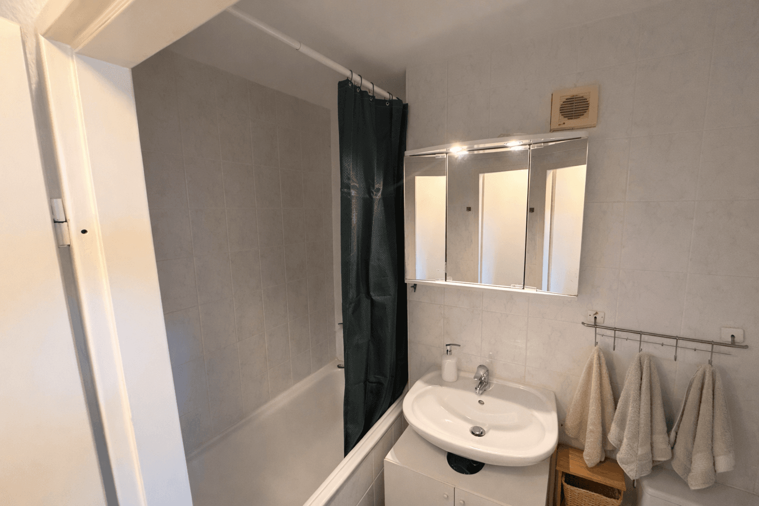 Prodej bytu 1+1 31 m², Kurt-Eisner-Straße 41, München, Bavorsko Prodej bytu 1+1 31 m², Kurt-Eisner-Straße 41, München, Bavorsko