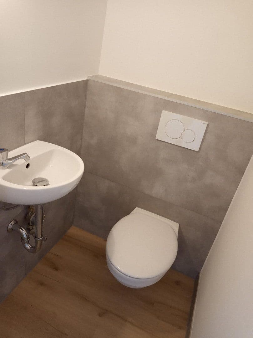 Pronájem bytu 2+kk 66 m², Hochheim, Hessen Pronájem bytu 2+kk 66 m², Hochheim, Hessen