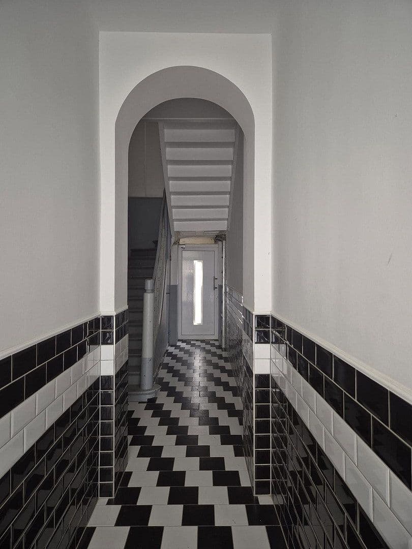 Pronájem bytu 1+1 20 m², Bonn, Severní Porýní-Vestfálsko Pronájem bytu 1+1 20 m², Bonn, Severní Porýní-Vestfálsko