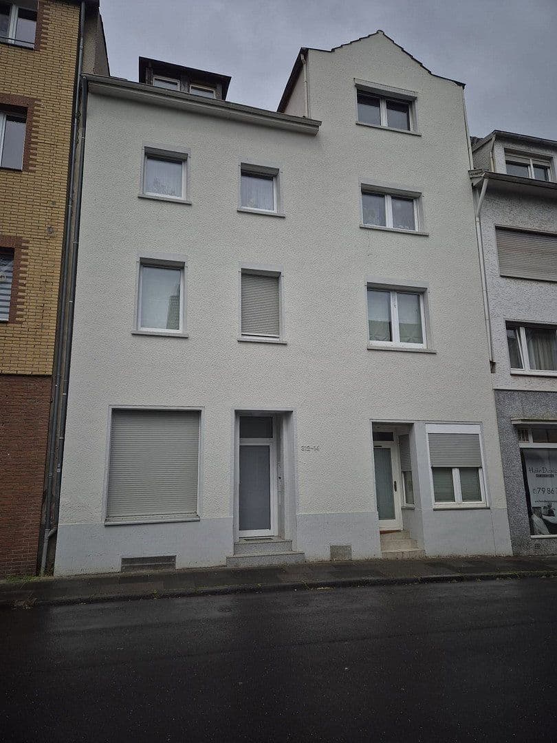 Pronájem bytu 1+1 20 m², Bonn, Severní Porýní-Vestfálsko Pronájem bytu 1+1 20 m², Bonn, Severní Porýní-Vestfálsko