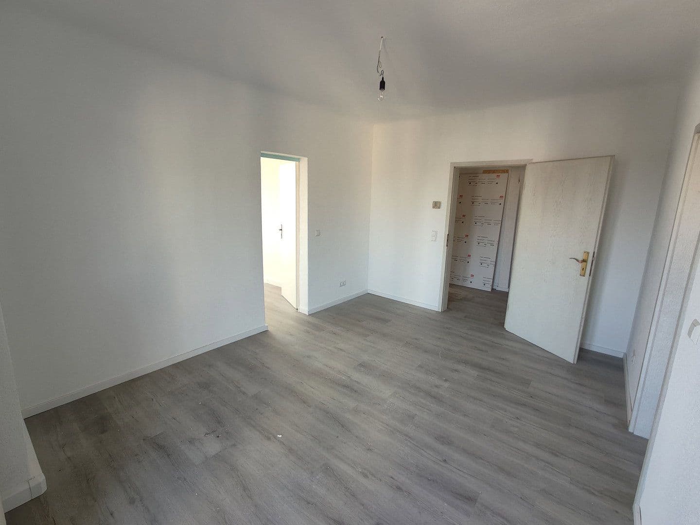 Pronájem bytu 3+1 62 m², Brückenstraße 55, Stuttgart, Bádensko-Württembersko Pronájem bytu 3+1 62 m², Brückenstraße 55, Stuttgart, Bádensko-Württembersko