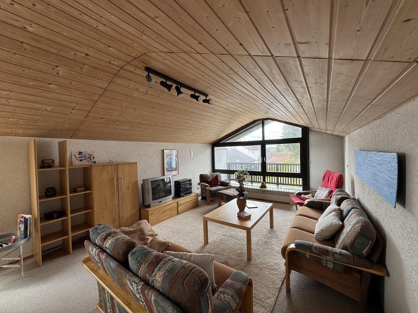 Pronájem bytu 2+kk 67 m², Ludwigstraße 25, Gammeldorf, Bavorsko Pronájem bytu 2+kk 67 m², Ludwigstraße 25, Gammeldorf, Bavorsko