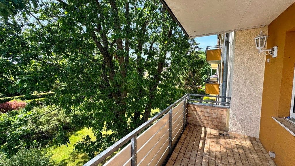 Prodej bytu 4+1 94 m², Niederdonker Straße 39, Düsseldorf, Severní Porýní-Vestfálsko Prodej bytu 4+1 94 m², Niederdonker Straße 39, Düsseldorf, Severní Porýní-Vestfálsko