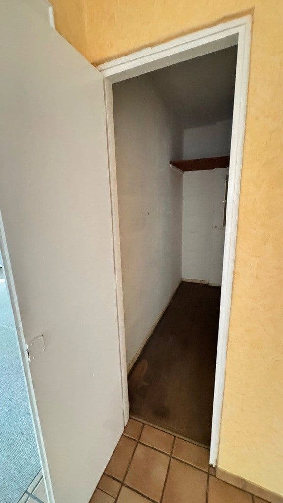 Prodej bytu 4+1 94 m², Niederdonker Straße 39, Düsseldorf, Severní Porýní-Vestfálsko Prodej bytu 4+1 94 m², Niederdonker Straße 39, Düsseldorf, Severní Porýní-Vestfálsko