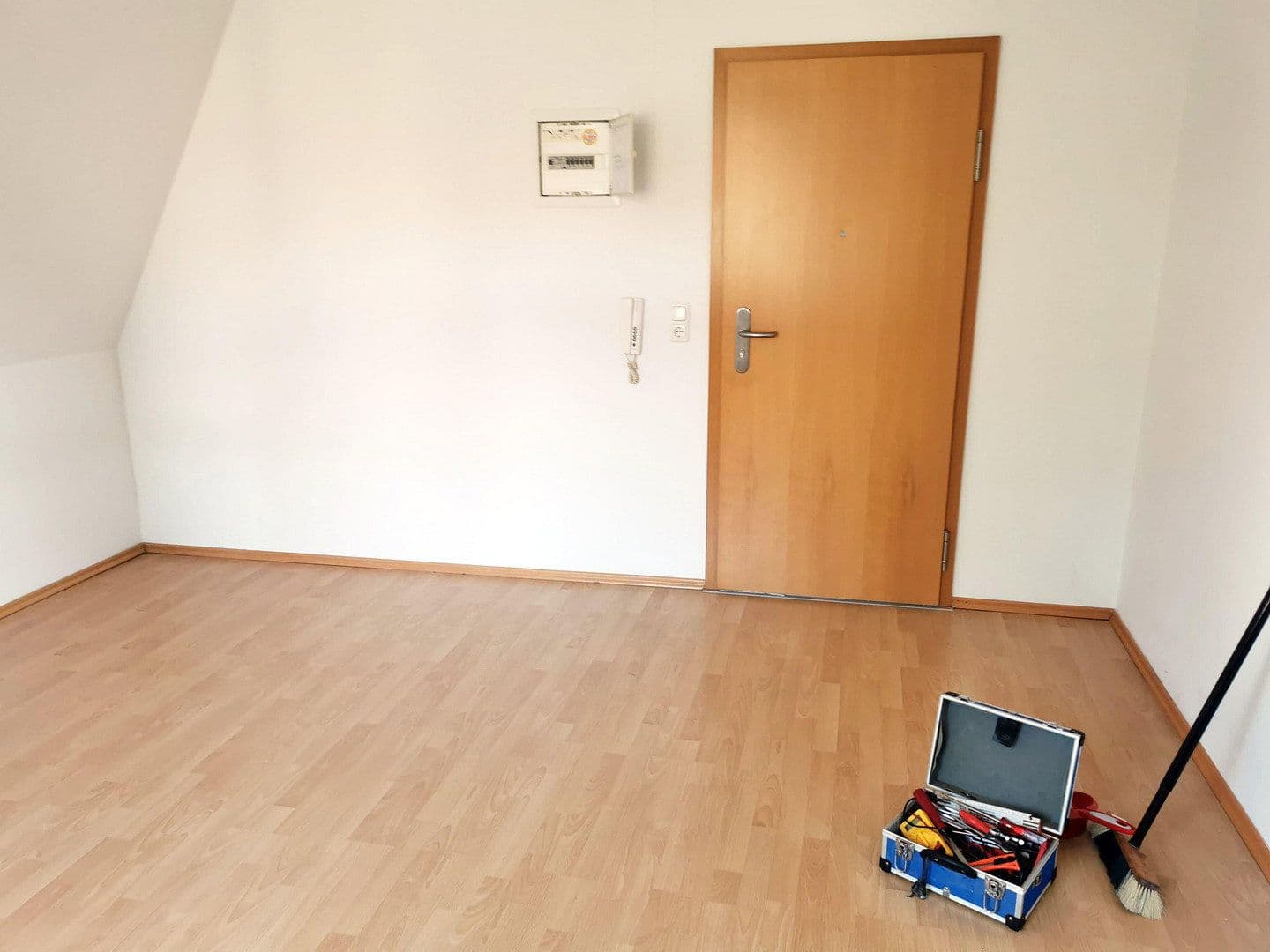 Pronájem bytu 1+1 19 m², Goetheplatz 2, Ansbach, Bavorsko Pronájem bytu 1+1 19 m², Goetheplatz 2, Ansbach, Bavorsko