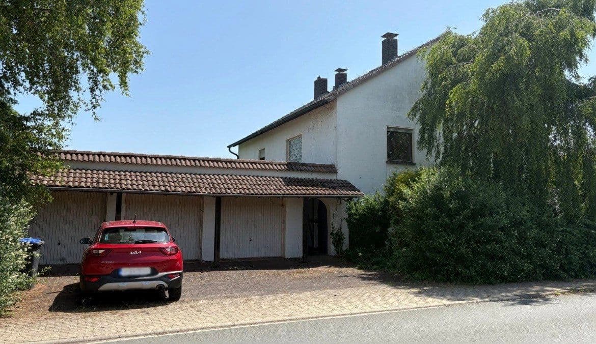 Prodej domu 198 m², pozemek 1.240 m², Aseler Straße 5, Vöhl, Hessen Prodej domu 198 m², pozemek 1.240 m², Aseler Straße 5, Vöhl, Hessen