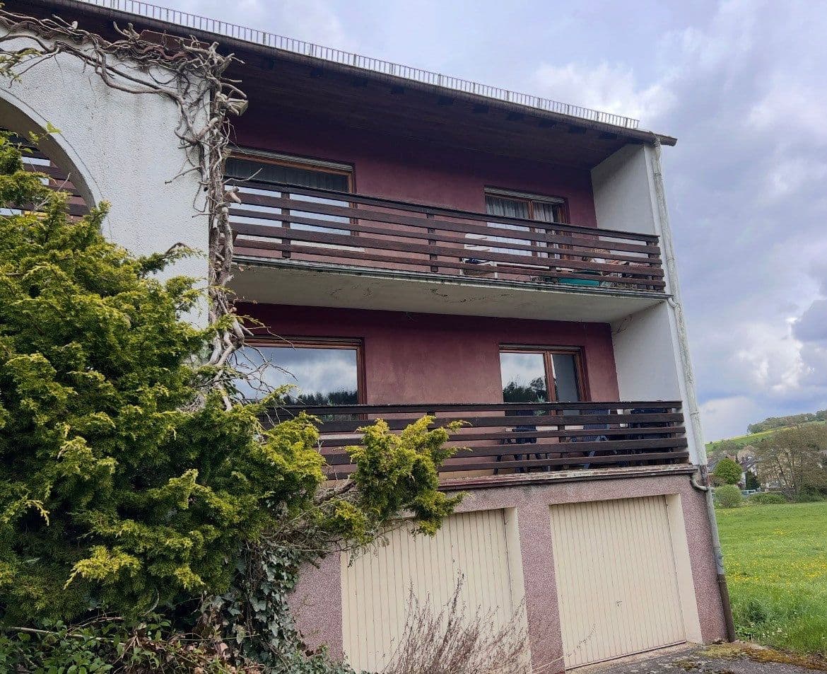 Prodej domu 198 m², pozemek 1.240 m², Aseler Straße 5, Vöhl, Hessen Prodej domu 198 m², pozemek 1.240 m², Aseler Straße 5, Vöhl, Hessen