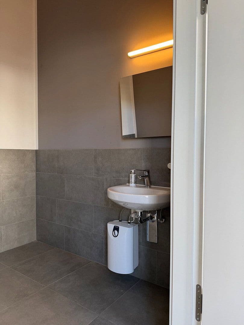 Pronájem kanceláře 106 m², Jochen-Klepper-Straße 7a, Potsdam, Braniborsko Pronájem kanceláře 106 m², Jochen-Klepper-Straße 7a, Potsdam, Braniborsko
