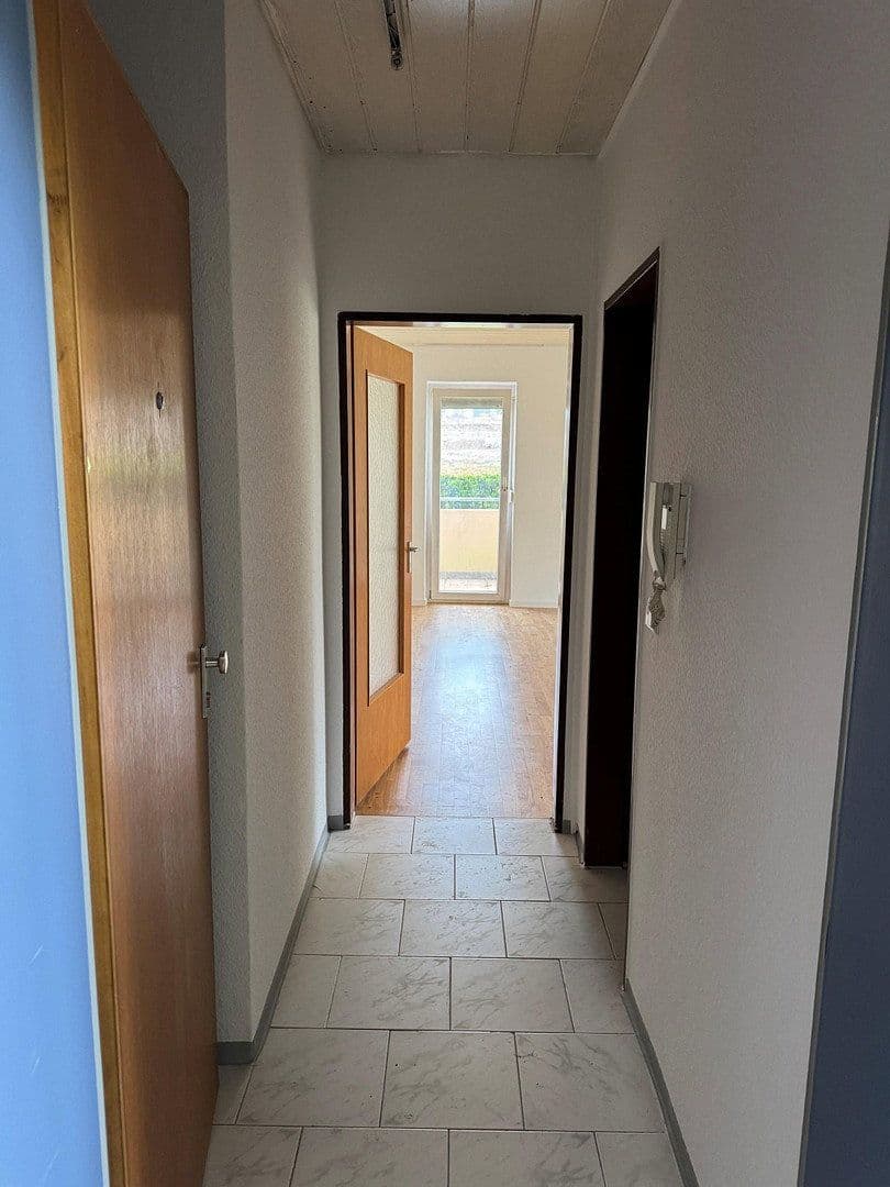 Pronájem bytu 1+1 44 m², Flürlenstrasse 19, Weinsberg, Bádensko-Württembersko Pronájem bytu 1+1 44 m², Flürlenstrasse 19, Weinsberg, Bádensko-Württembersko