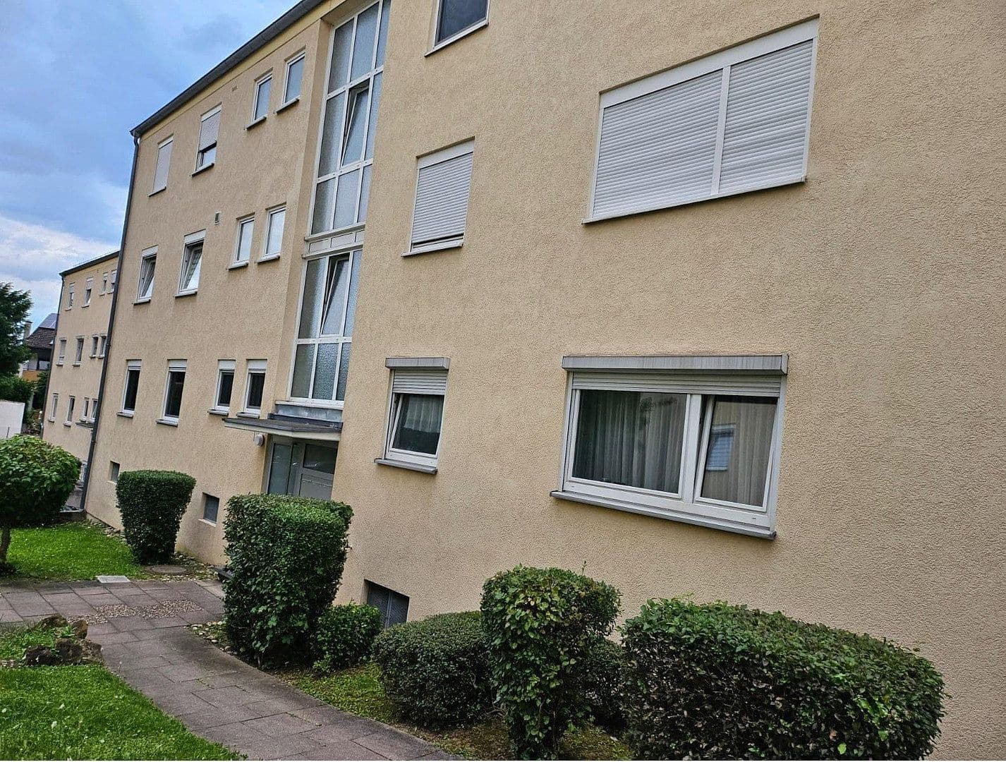 Pronájem bytu 1+1 44 m², Flürlenstrasse 19, Weinsberg, Bádensko-Württembersko Pronájem bytu 1+1 44 m², Flürlenstrasse 19, Weinsberg, Bádensko-Württembersko