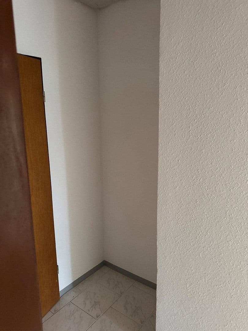 Pronájem bytu 1+1 44 m², Flürlenstrasse 19, Weinsberg, Bádensko-Württembersko Pronájem bytu 1+1 44 m², Flürlenstrasse 19, Weinsberg, Bádensko-Württembersko