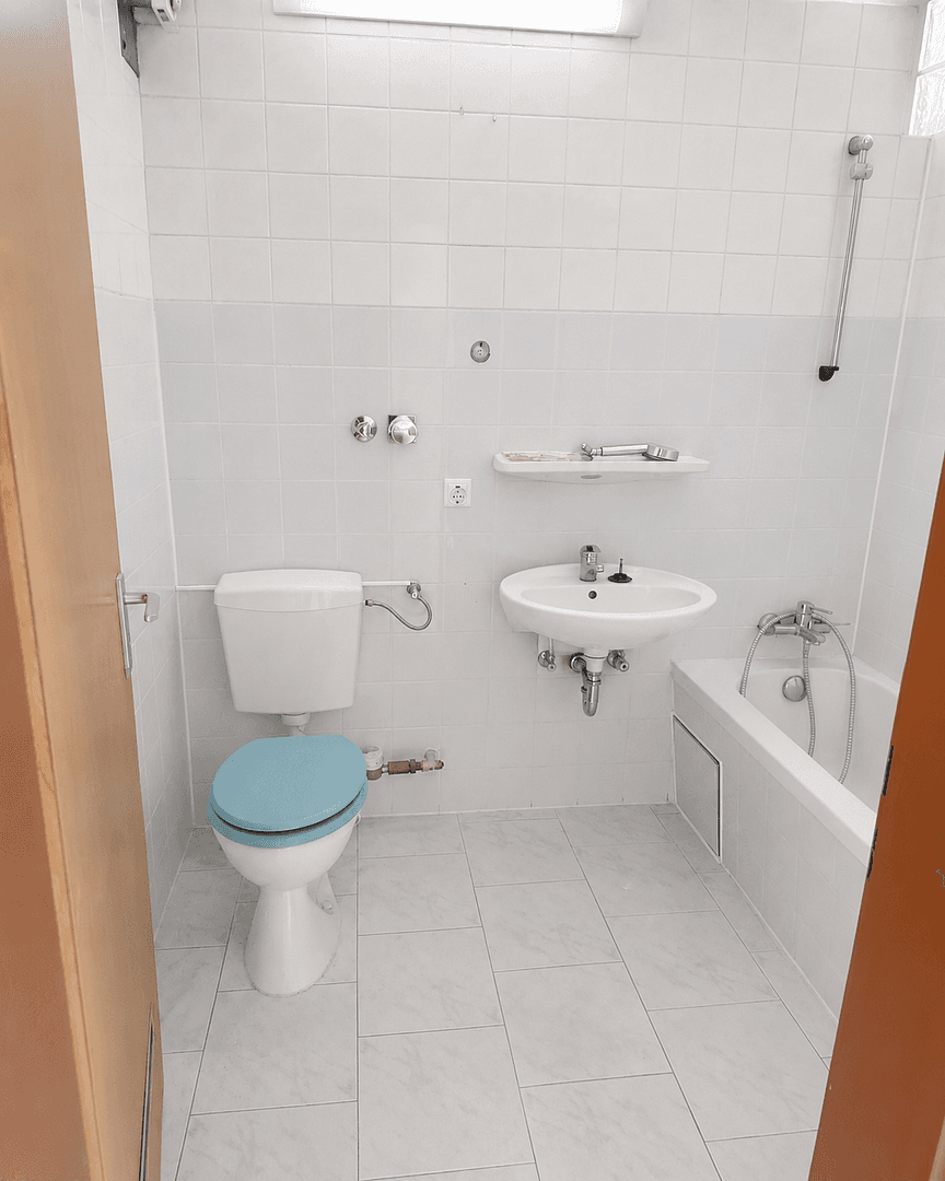 Pronájem bytu 1+1 44 m², Flürlenstrasse 19, Weinsberg, Bádensko-Württembersko Pronájem bytu 1+1 44 m², Flürlenstrasse 19, Weinsberg, Bádensko-Württembersko