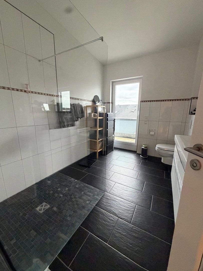 Prodej domu 202 m², pozemek 375 m², Bonn, Severní Porýní-Vestfálsko Prodej domu 202 m², pozemek 375 m², Bonn, Severní Porýní-Vestfálsko