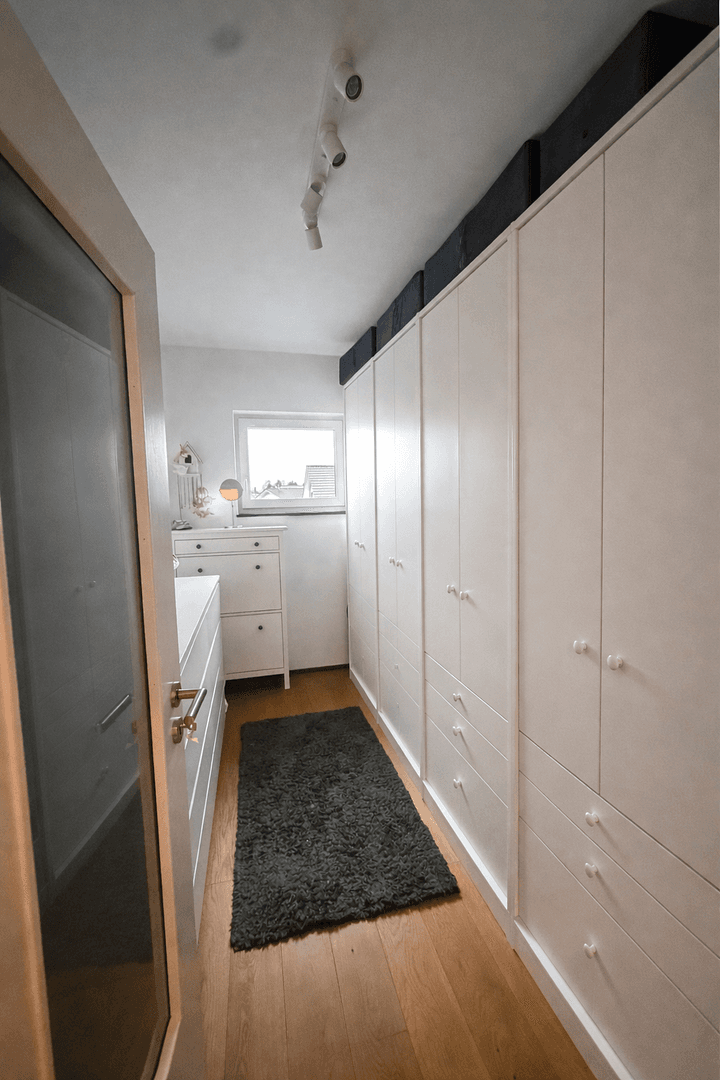 Prodej domu 202 m², pozemek 375 m², Bonn, Severní Porýní-Vestfálsko Prodej domu 202 m², pozemek 375 m², Bonn, Severní Porýní-Vestfálsko