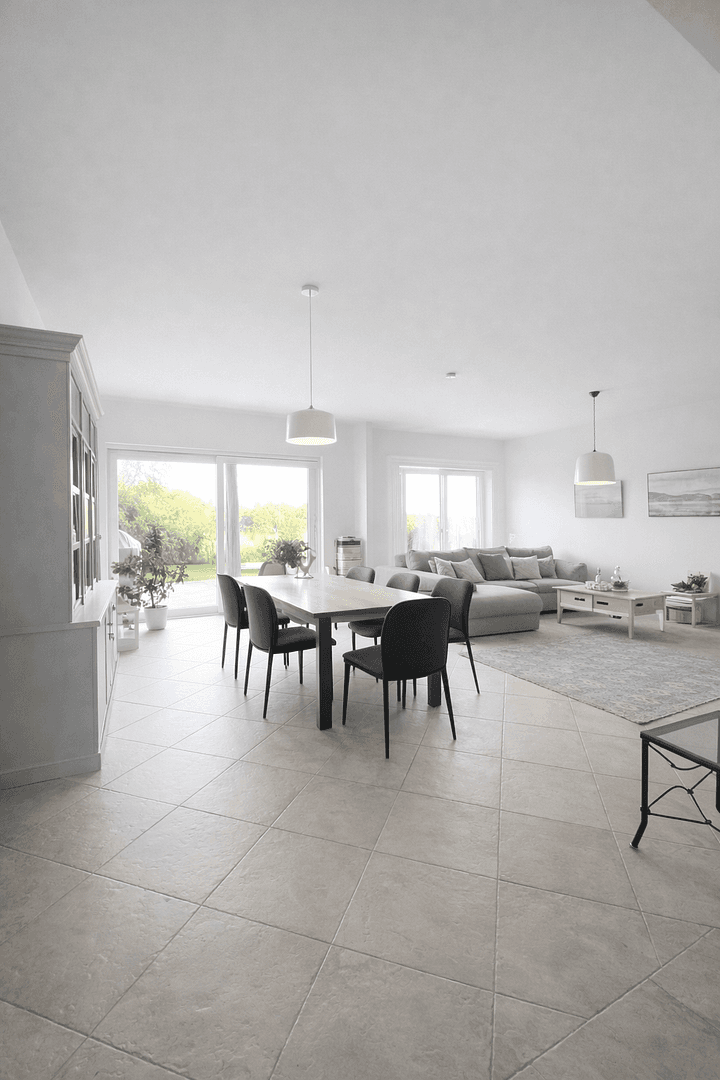 Prodej domu 202 m², pozemek 375 m², Bonn, Severní Porýní-Vestfálsko Prodej domu 202 m², pozemek 375 m², Bonn, Severní Porýní-Vestfálsko